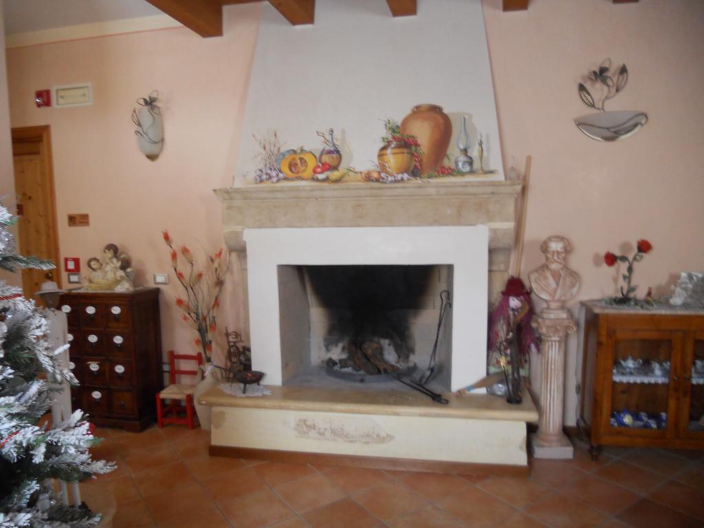 明乔河畔的瓦雷奇奥Agriturismo Le Mura Del Gherlo别墅 外观 照片