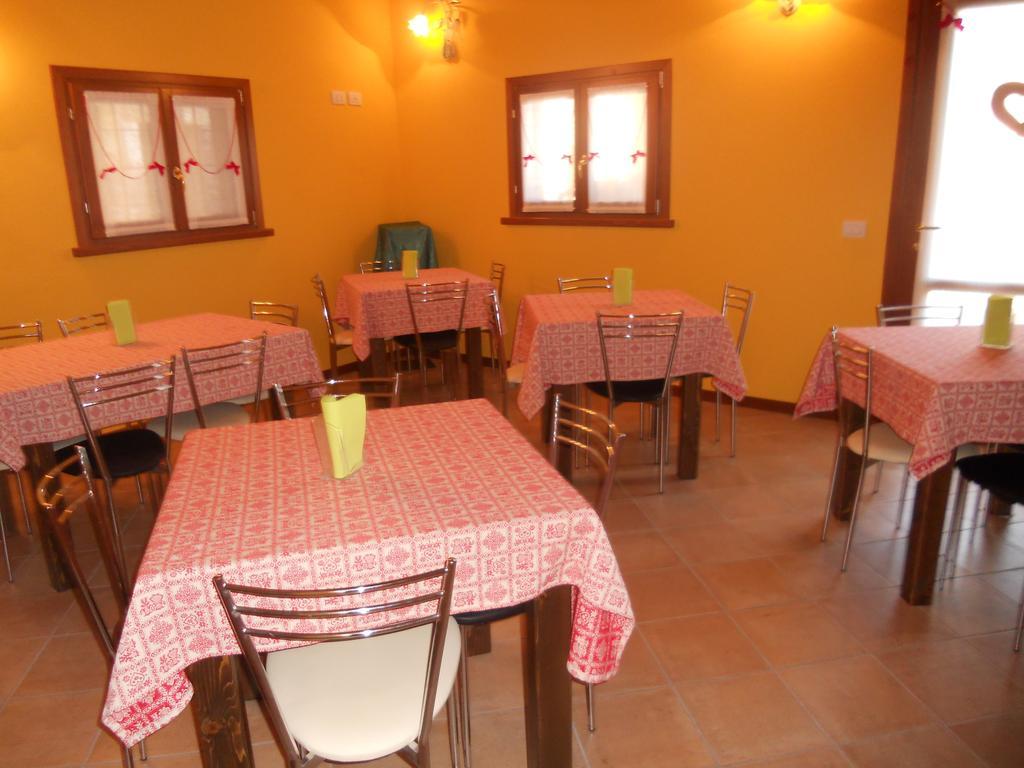 明乔河畔的瓦雷奇奥Agriturismo Le Mura Del Gherlo别墅 外观 照片