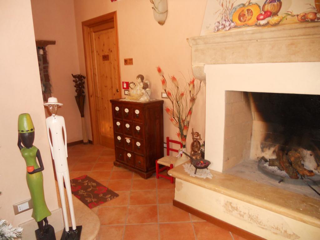 明乔河畔的瓦雷奇奥Agriturismo Le Mura Del Gherlo别墅 外观 照片