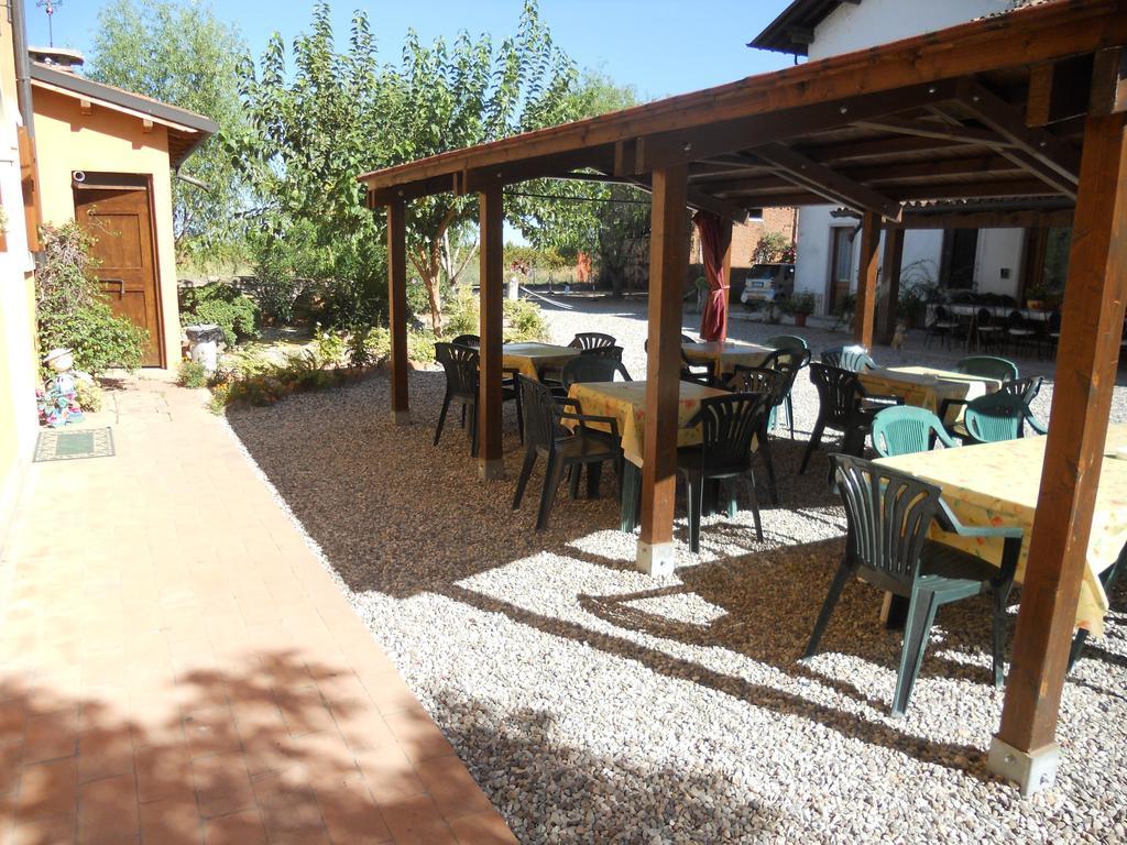 明乔河畔的瓦雷奇奥Agriturismo Le Mura Del Gherlo别墅 外观 照片