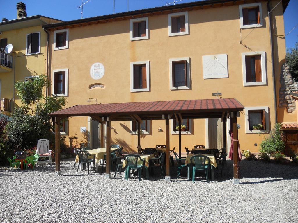 明乔河畔的瓦雷奇奥Agriturismo Le Mura Del Gherlo别墅 外观 照片